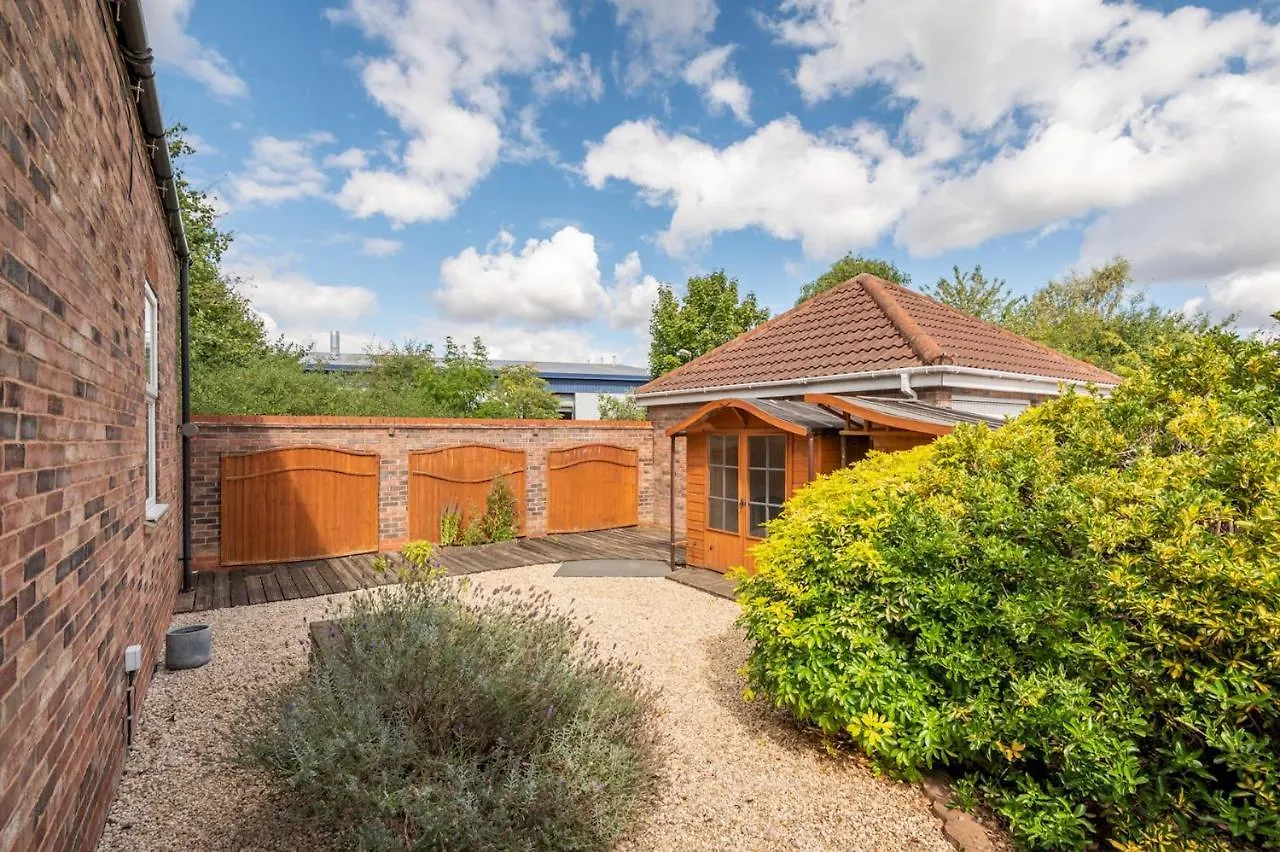 Pass The Keys Charming Cottage Near Clifton Moor York Hébergement de vacances