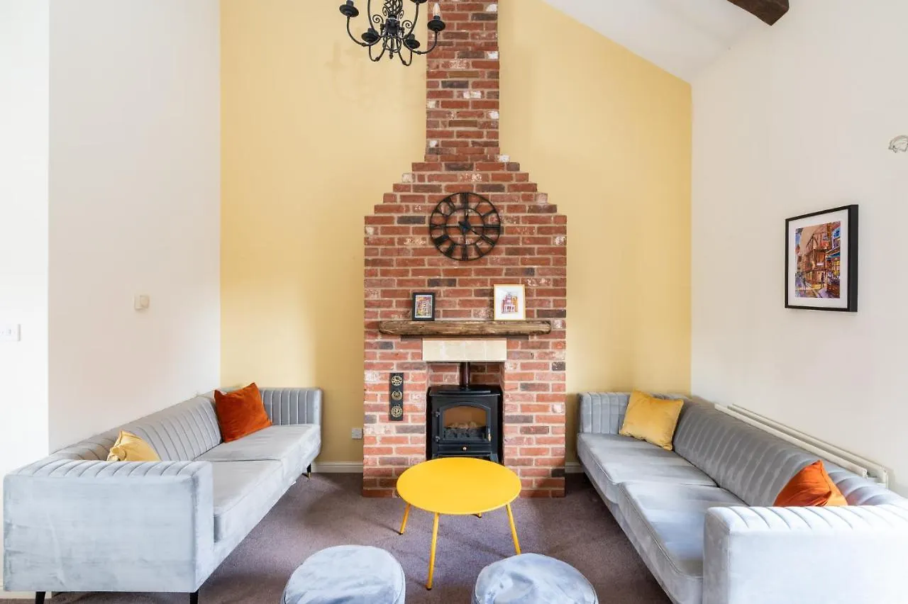 Pass The Keys Charming Cottage Near Clifton Moor York Hébergement de vacances