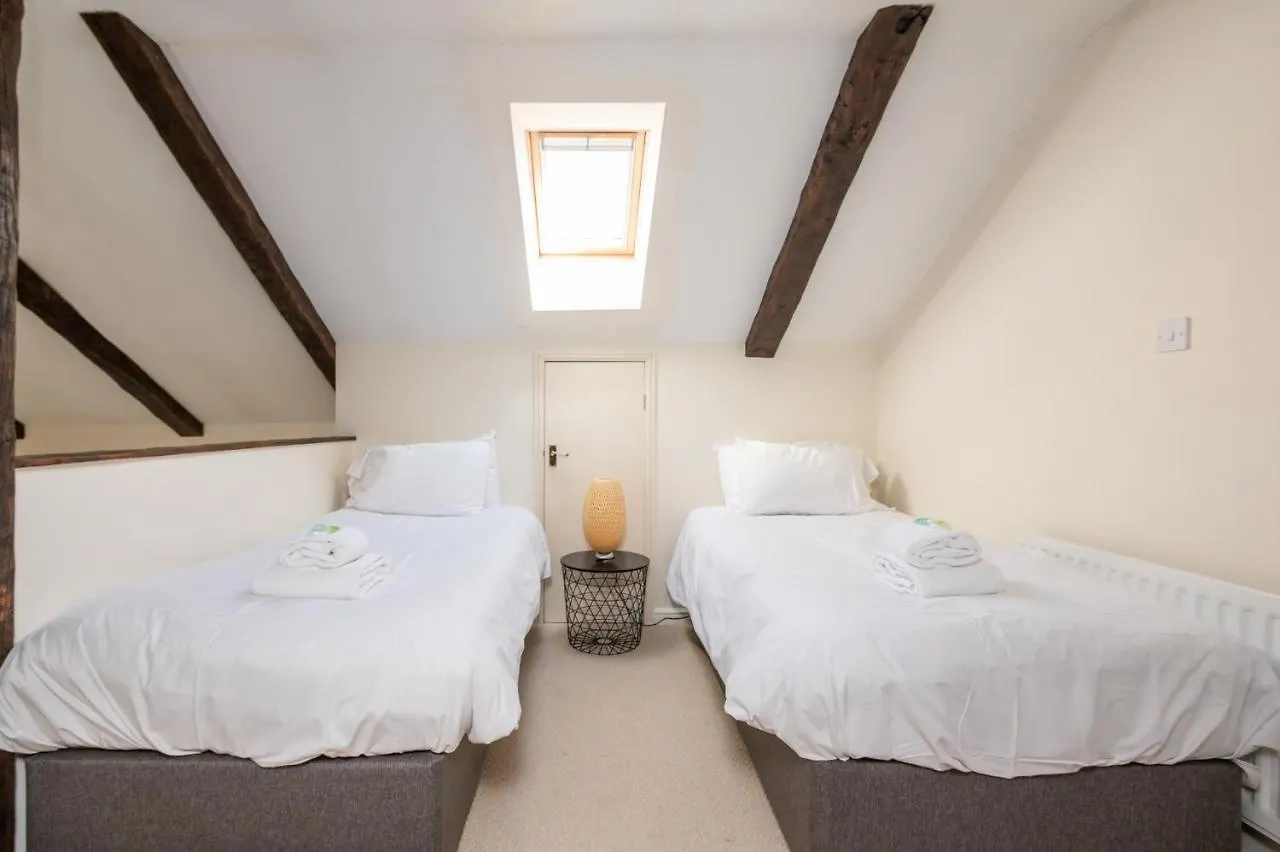 Pass The Keys Charming Cottage Near Clifton Moor York